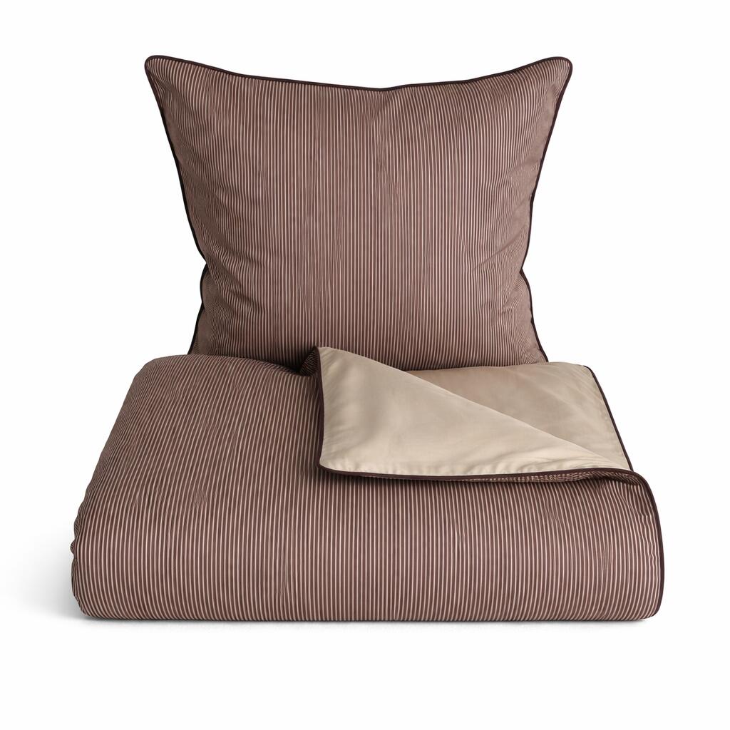 Pin stripe sengesæt – Bordeaux